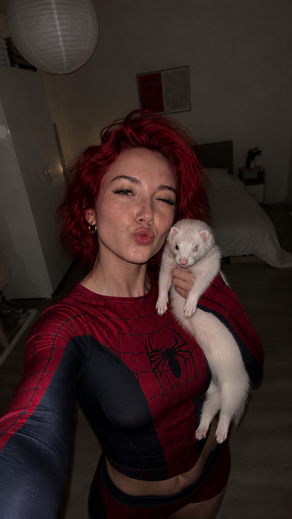 Alice Kwong in a spider-inspired night selfie
